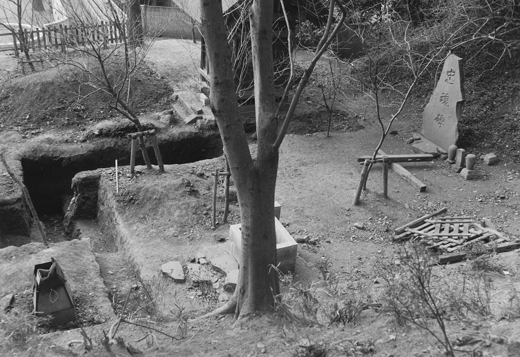 頼朝法華堂跡発掘調査現場